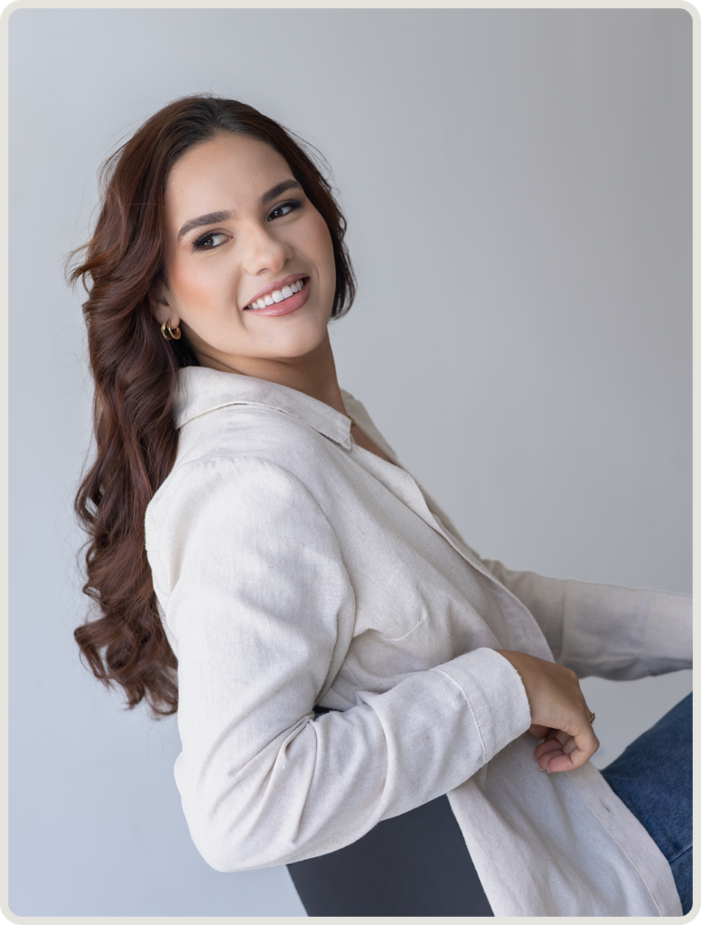 Lindiomara Santos, psicóloga clínica com atuação em TCC, ACT e comportamento alimentar